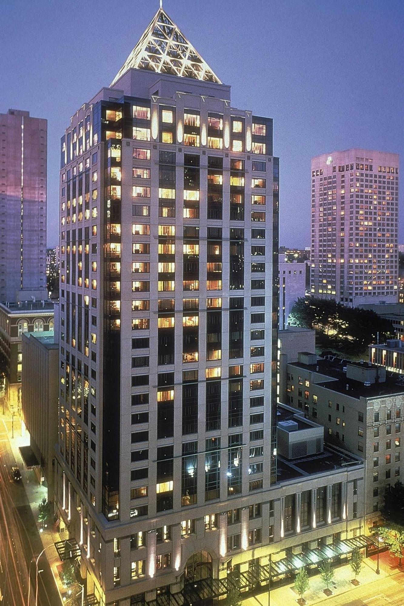 W Seattle Hotel Exterior photo